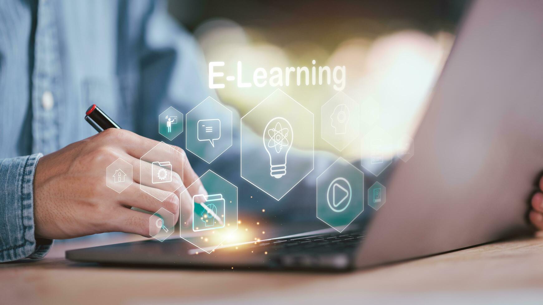 Digitalizzare l’onboarding di 140.000 studenti con un processo di firma sicuro e integrato